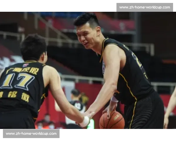 许钟豪铁山靠致亚洲第一后卫报销，CBA 恶汉再引国际争议